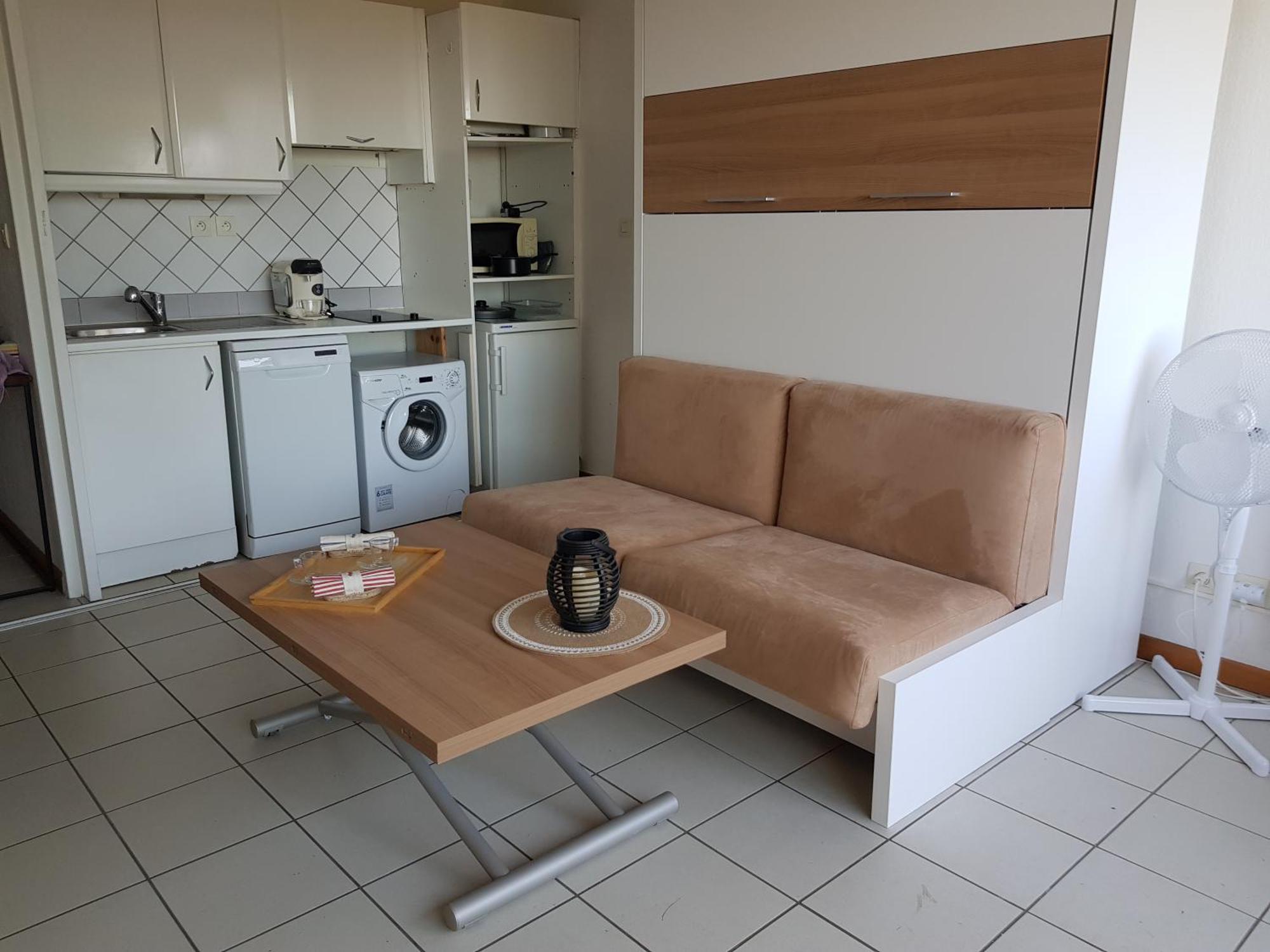 Appartement Dans De Standing Avec Parking Et Sa Terrasse Vue *